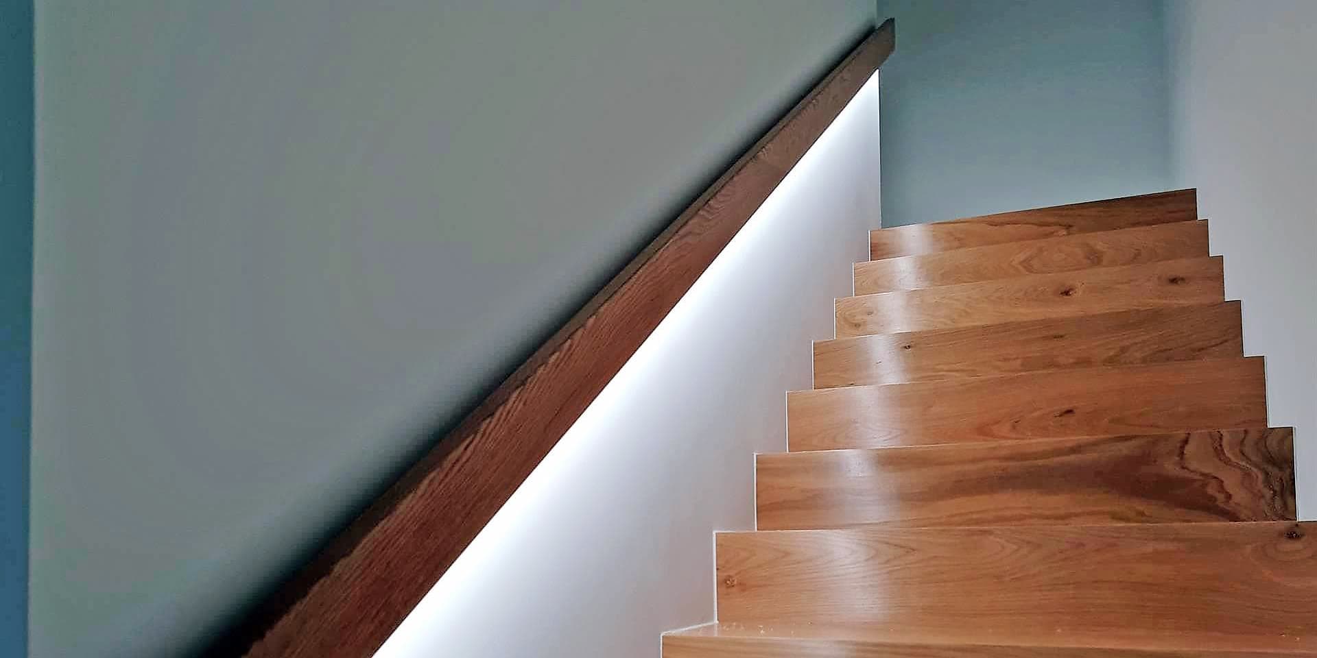 Fabricación de escaleras y pasamanos de madera